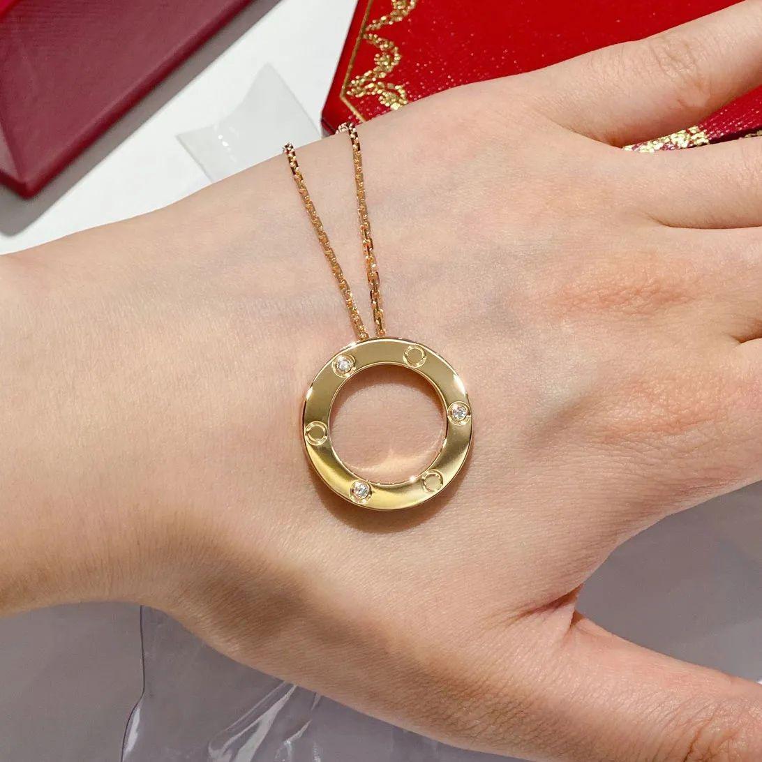 

Дизайнерское ожерелье с подвеской в ​​виде круга любви, модные ожерелья с буквами для мужчин и женщин, подарочные ювелирные изделия