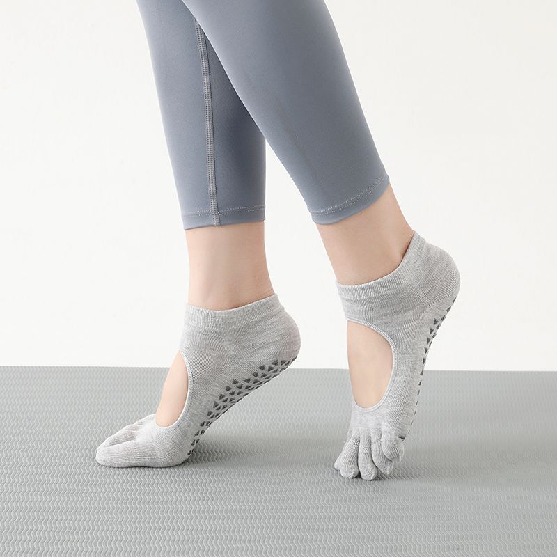 

Бесследные Весенне-летние Однотонные Модные Дезодорирующие Носки для Йоги Full Gray