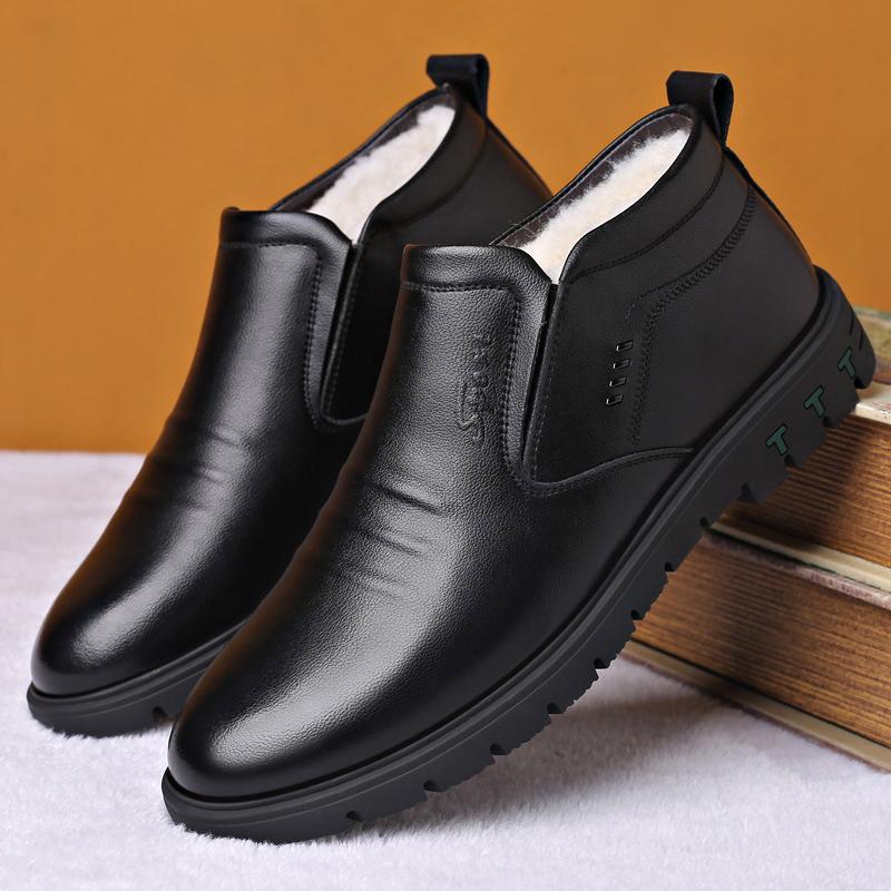 

Summer and autumn men s new soft-soled soft leather shoes leather shoes men s trend lightweight British leather shoes 38 чёрный