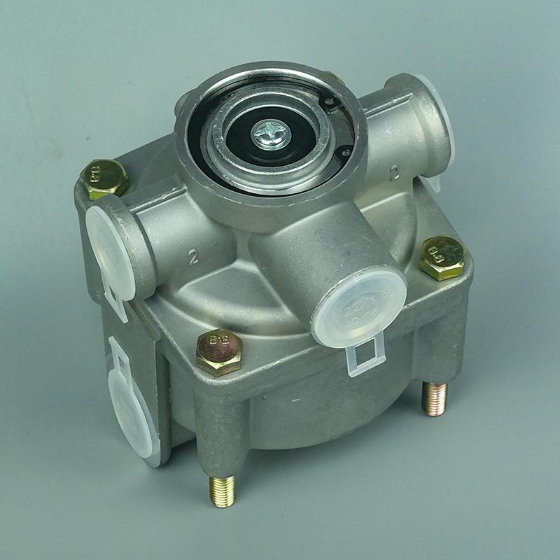 OE 4730170070 air brake system parts relay valve new 1