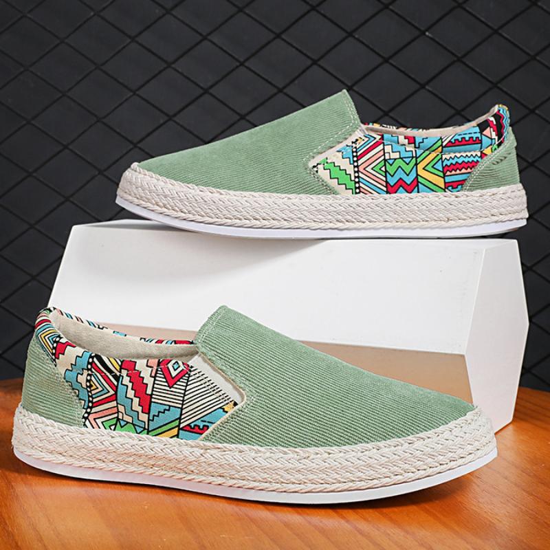 Men's Canvas loafers Shoes Men Casual Breathable  Slip-on Cloth Shoes Trendy Men's Shoes Driving Shoe Flat Canvas Lazy Shoe