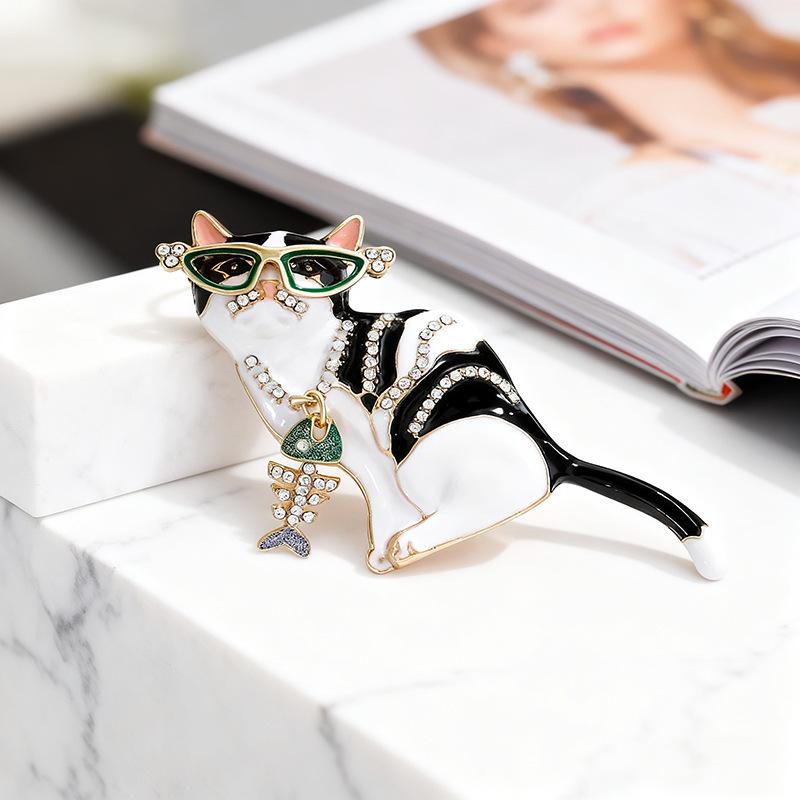 Cool Wear Fish Bone Cat Brooches Enamel Lovely Pet Animal Brooch Pins For Women's Clothes Backpack Jewelry Gifts