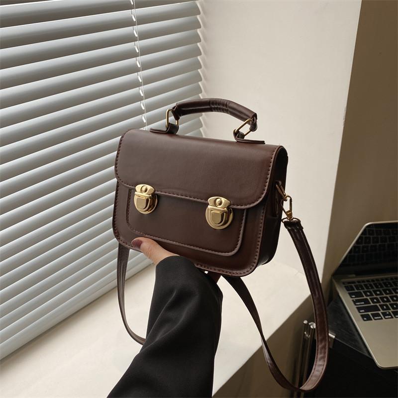 Retro Small Bag 2024 New Trendy Women's Bag Summer Casual Fashionable Simple Crossbody Handheld Box Bag