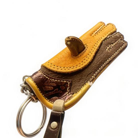 Mini Falconry Glove Keyring Men Faux Leather Tiny Glove Finger Miniature Falcon Perch Gift for Bird Handlers Falconry Lovers