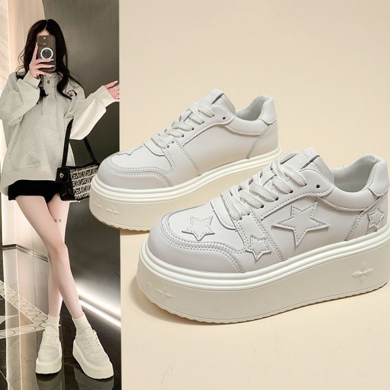 Popular Little White Shoes Women's 2025 New Autumn Super Fire Fashion Versatile Sports and Leisure Shoes Platform Star Board Shoes