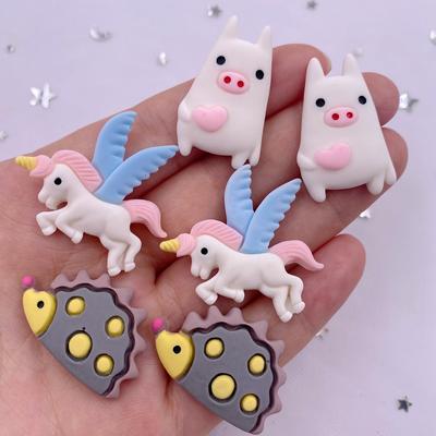 6PCS Hand Painted Resin Kawaii Colorful Cartoon Pegasus Unicorn Love Pig Hedgehog Flatback Stone Figurines DIY Bow Scrapbook Decor Accessories Crafts