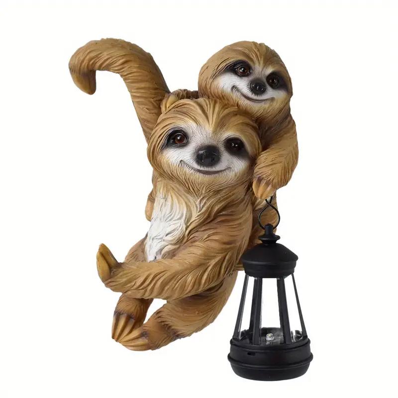 Solar-Powered Wall-Mounted Sloth Night Light, Adorable Mother and Baby Sleeping Animal Lamp for Garden Fence Decoration