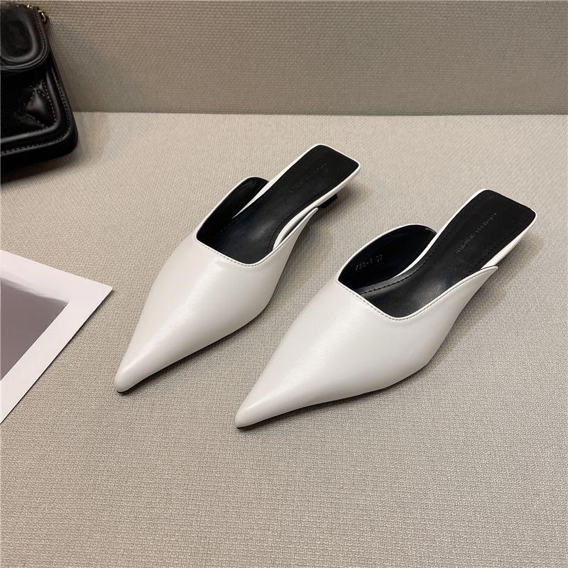 

Мода 2024 года, новые летние стильные заостренные удобные женские полутапочки на низком каблуке 35 белый