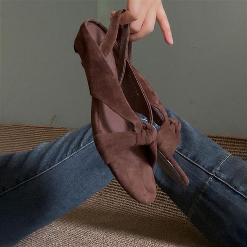 

Летние новые ретро туфли на низком каблуке, универсальные, из мягкой кожи с изюминкой, римские сандалии, женские, новый нишевый дизайн, с открытым носком, с круглым носком 35 коричневый