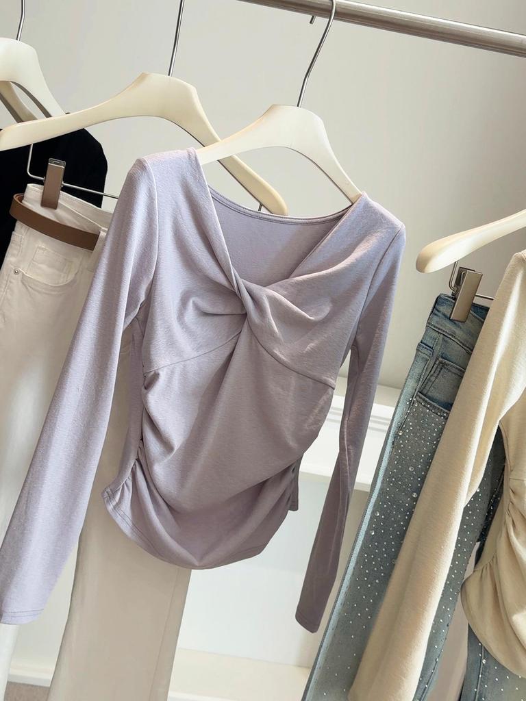 Stylish Twisted V-Neck Long-Sleeve Women's T-Shirt, Spring 2026 Slim-Fit, Figure-Flattering Base Layer.