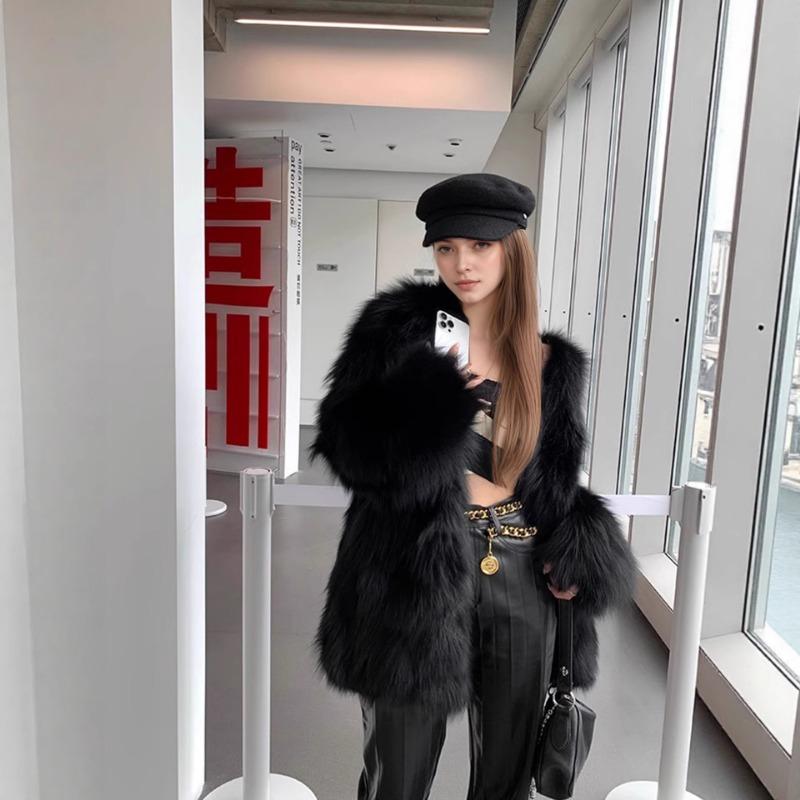 

Women s Mid-Length Faux Fur Coat Crew Neck Loose Fit Warm Winter Outerwear S чорний