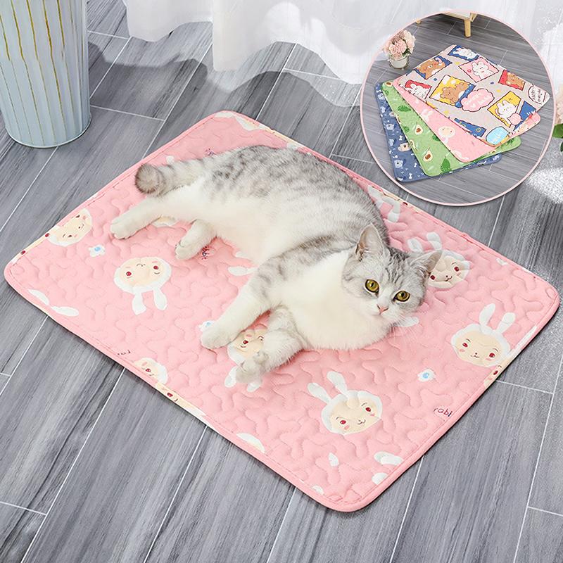 The  Pet Sleeping Mat Is Cool And Comfortable In Summer. It Is Suitable For Large, Medium And Small Cats And Dogs To Sleep In