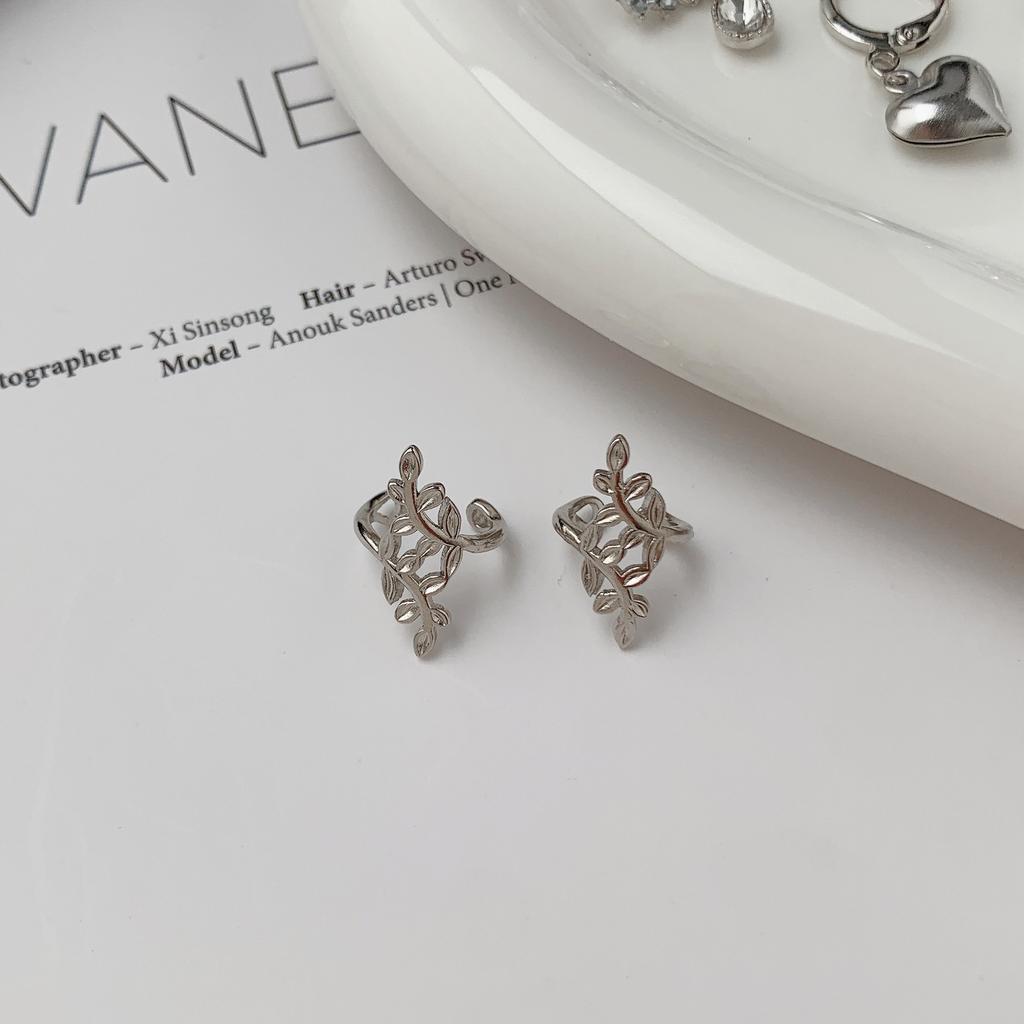 Silver Series Light Luxury Zircon Earrings Women'S Niche Design Style Simple And Versatile Fashion Sense Ear Clip Ear Buckle
