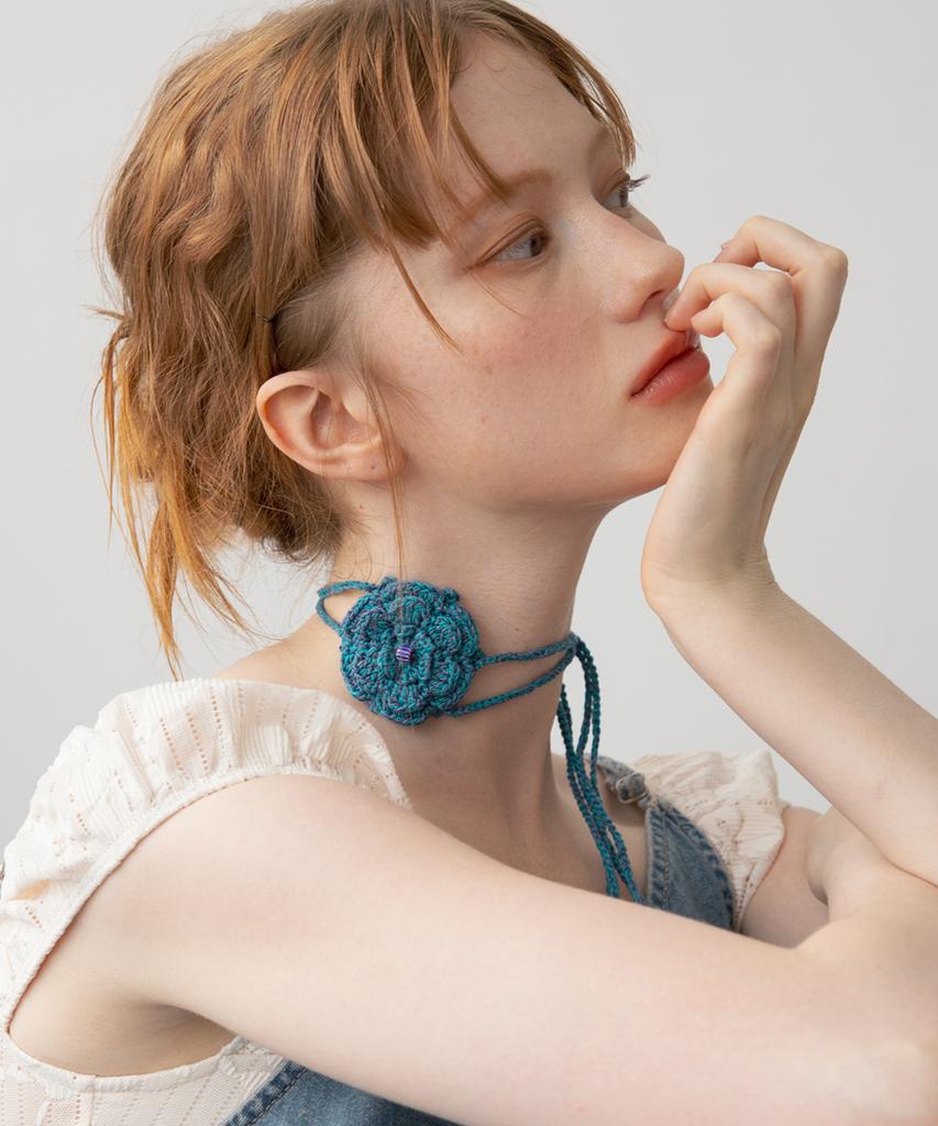Merrymotive Crochet Corsage Knit Necklace (Blue)
