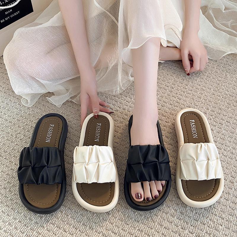 Flat-bottomed cool slippers women's summer wear new Internet celebrity casual non-slip beach sandals soft-soled lazy one-word drag