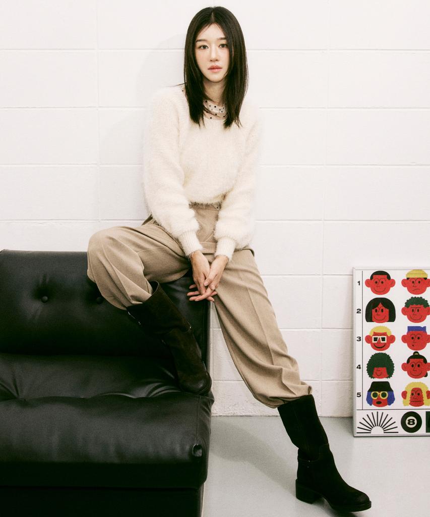 Nigaennikol Minimal Classic Loose Fit Slacks_Beige
