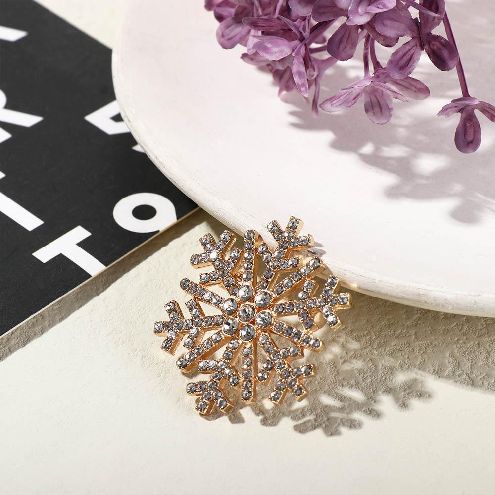 

Geometric Creative Snowflake Brooch Zircon Exquisite Decoration серебряный