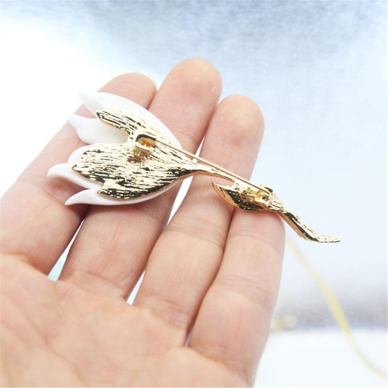 Practical White Tulips Brooch Fashion Magnolias Flower Pin Jewelry Accessory for Women’s Coats Backpacks and Hats