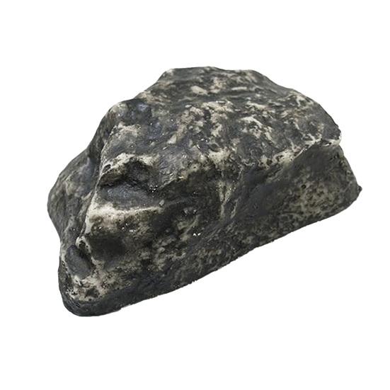 

Сейф с имитацией каменного ключа. Спрятать запасной ключ в реалистично выглядящем камне. Каменный двор. Ландшафтный орнамент. чёрный