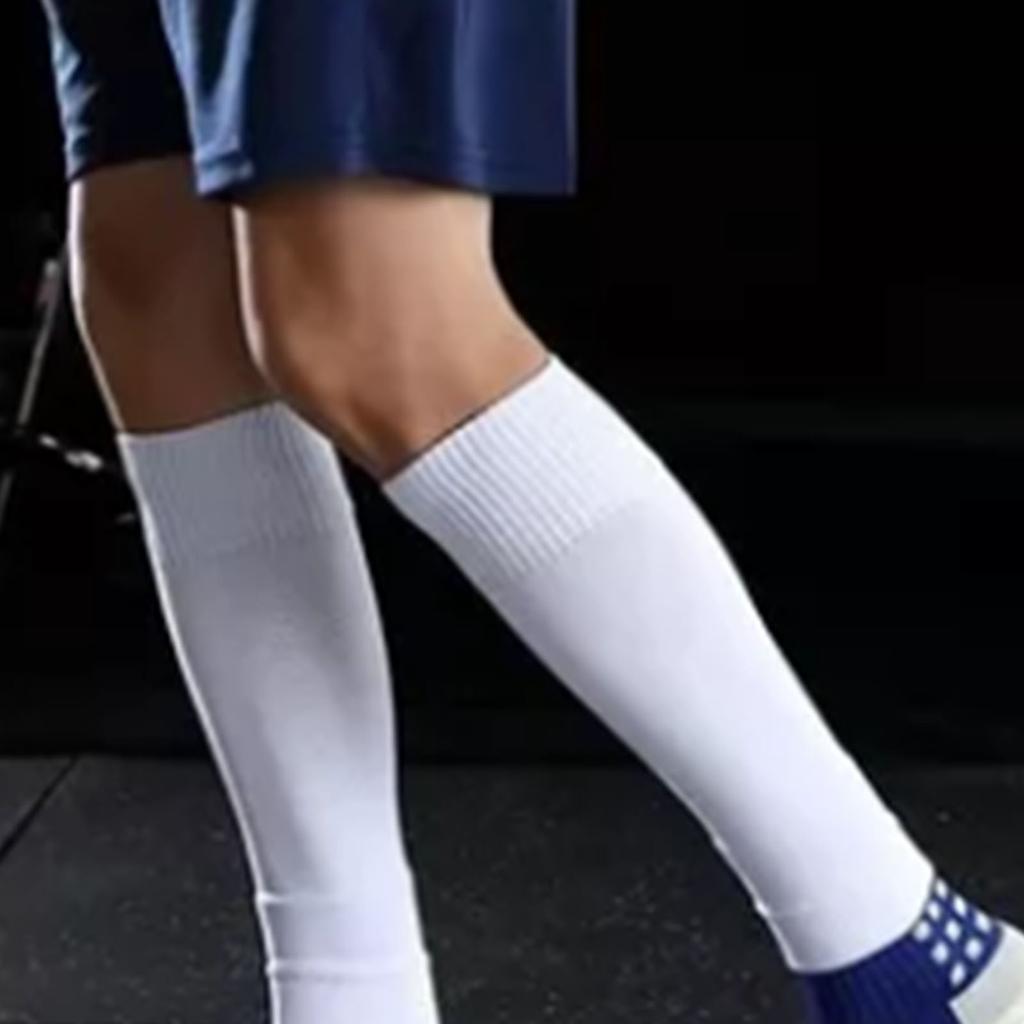 2 Pairs Shin Guard Sleeves Shin Pad Socks Nylon Size 38‑47 Sports Accessory for Soccer Football