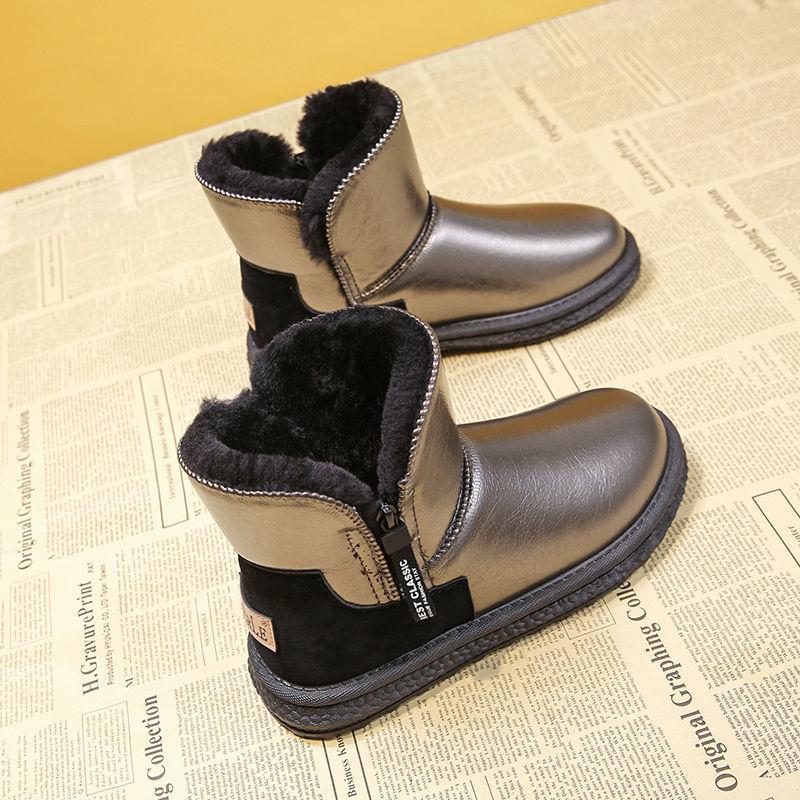 

Snow boots women s winter waterproof thickened fur integrated short cotton boots new cotton shoes women s platform short boots women 40 срібний