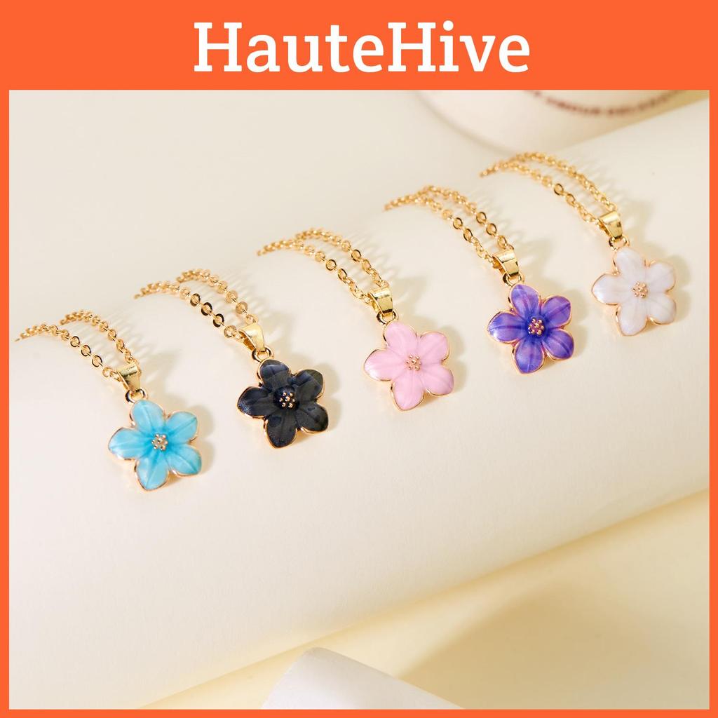 Trendy Spring Flower Necklace For Women With Alloy Pendant And Casual Style