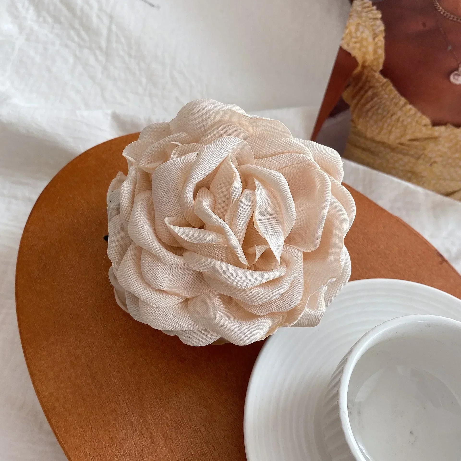 

Стереоскопическая заколка для волос в виде цветка розы для женщин, элегантная заколка для волос в виде акулы, модные аксессуары для укладки волос для девочек бежевый