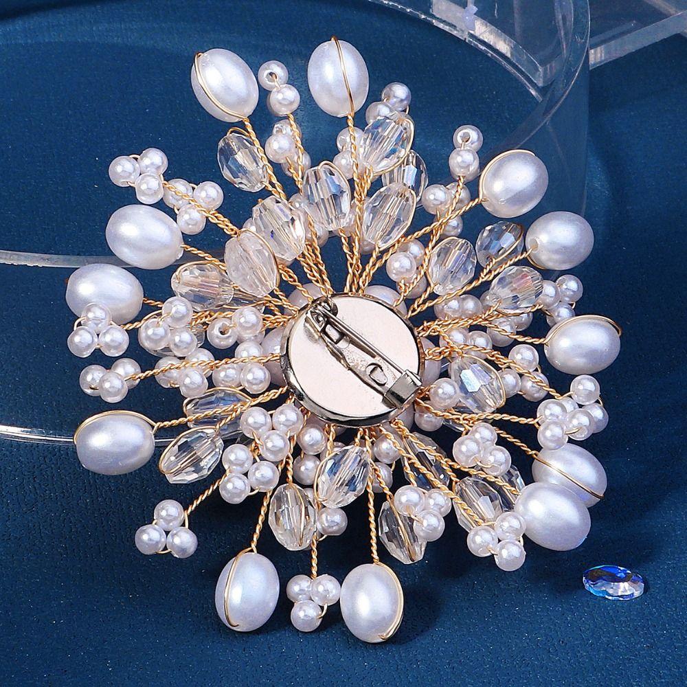 Korean Style Pearls Badge Exquisite Luxury Sense Brooch Jewelry Accessories Suit Collar Pin  Daily