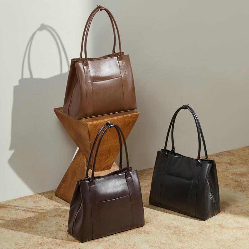 Large Capacity Fashionable Solid Color First Layer Cowhide Handbag Versatile Shoulder Underarm Bag Tote Bag