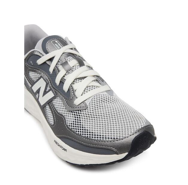 Беговые кроссовки New Balance Arishi