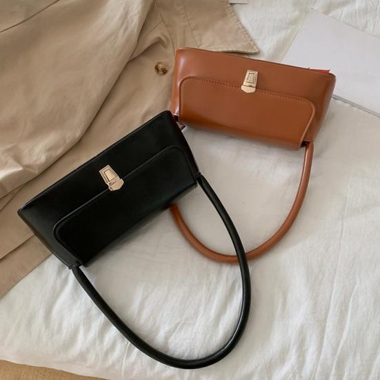 Kadın omuzdan askili çanta Pürüzsüz Su Geçirmez Suni Deri Düz Renk Taşınabilir Toka Kapatma Koltukaltı Çanta İşe gidip gelme Seyahat Arkadaş Çanta