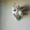 3D Clock Hands Wall Decor Quartz Mechanism Clock Resin Wall-Mounted Hand Statue Clock for Living Room Bedroom Decoration