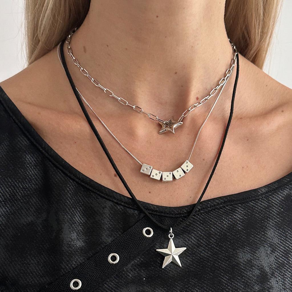 Hip-Hop Style Shiny Star Pendant Necklace, Fashionable Five-Pointed Star Rhinestone Chain Stacked Necklace.