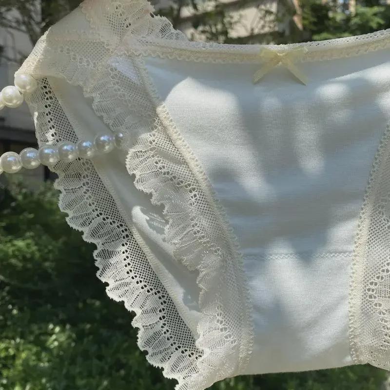 Dam Trosor med Låg Midja och Spetskant - Mjuka, Högt Skurna, Gren i Ren Bomull