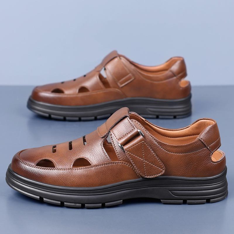 Sandals men's summer new leather hollowed-out breathable dad casual leather shoes non-slip and wear-resistant hole shoes