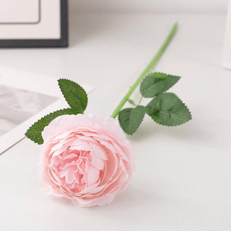 

Романтический свадебный букет из фланелевых роз на День святого Валентина