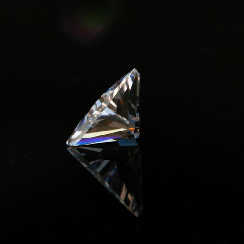 Cellacity True Triangle Cut Bulk Moissanite Beads 0.5-5 Carat D Color VVS1 GRA Certified Lab-grown Gemstone Jewelry Material