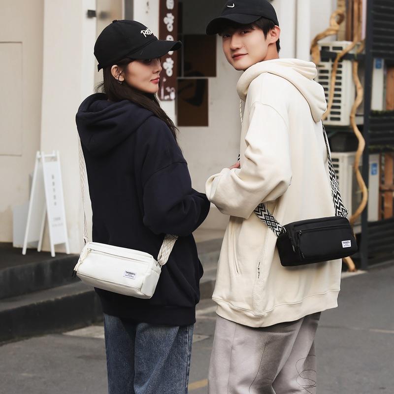 This year's popular high-value women's bags 2025 new trendy messenger bags women's leisure sports shoulder bags versatile small square bags