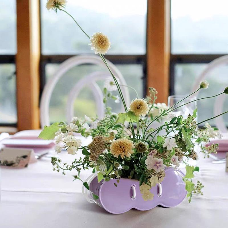 1Pc Bag Flower Basket Good-looking Flower Arranging Utensil Companion Gift Ceramic Vase French Style Handheld Vase Gift Wrap