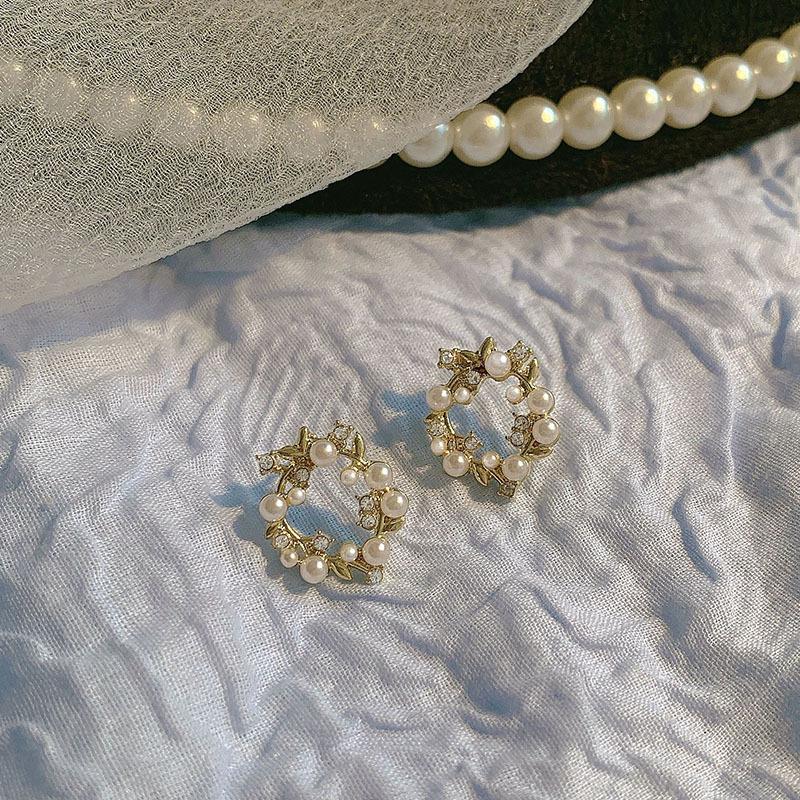 Women Girls Korean Style Camellia Baroque Pearl Earrings Fashion Vintage Jewelry Bow Heart Shape Elegant Lady Ear Rings Ear Clip