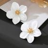 Elegant Baroque Imitation Pearl White Flower Drop Earrings For Women Dainty Dangle Earrings Banquet Party Jewelry Gift