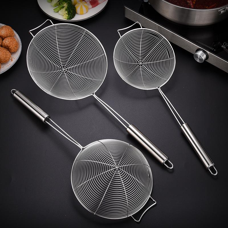 Stainless Steel Thickened Skimmer for Hot Pot, Noodles, Dumplings, Frying, and Kitchen Straining.