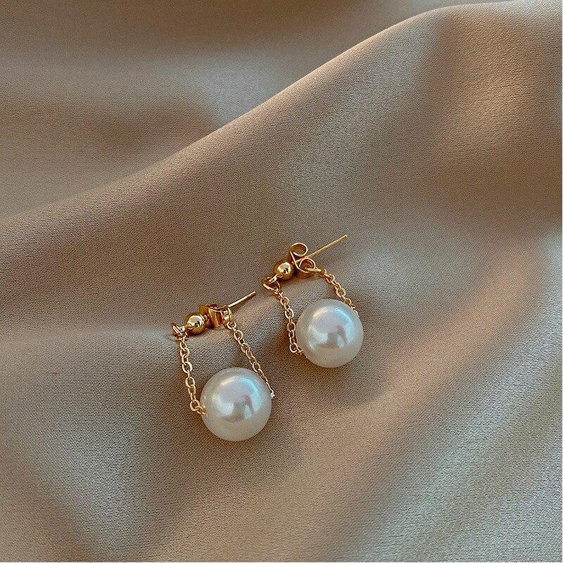 Sleek Simple Graceful Small Pearl Pendant Earrings Woman Latest Stylish Celebration Party Event Ladies 'Unusual Dangle Stylish Jewelry Earrings
