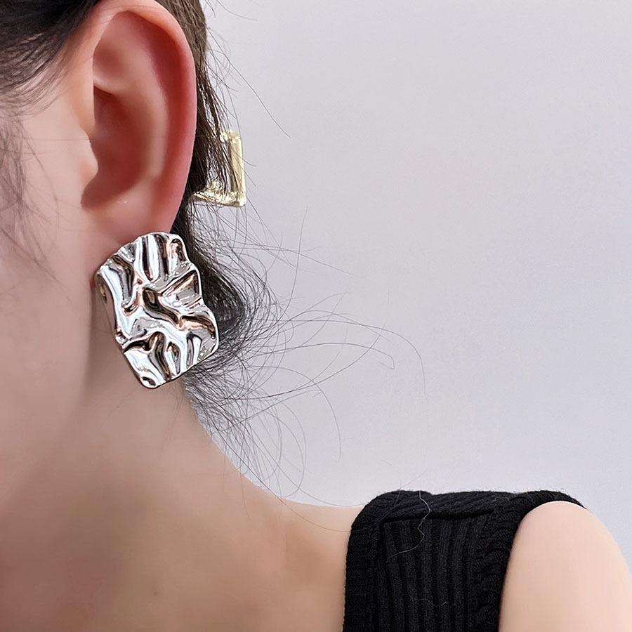 Irregular Square Pleated Earrings, Simple Fashion Temperament Earrings, Versatile High-end Niche Earrings