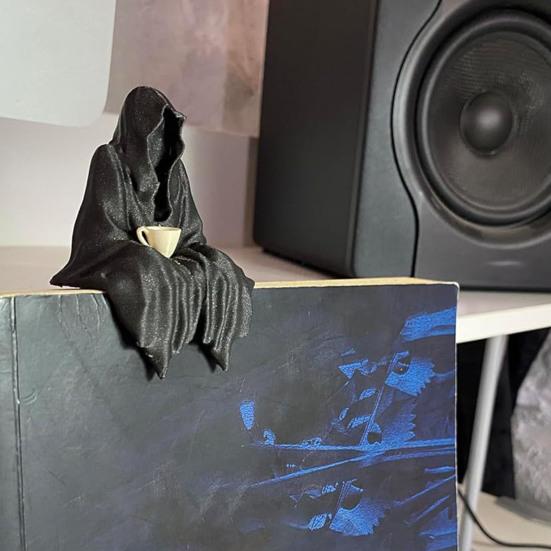 Halloweenská černá róba ozdoba strašidelná gotická figurka Smrtky socha skulptura sváteční párty domácí kancelář stolní dekorace