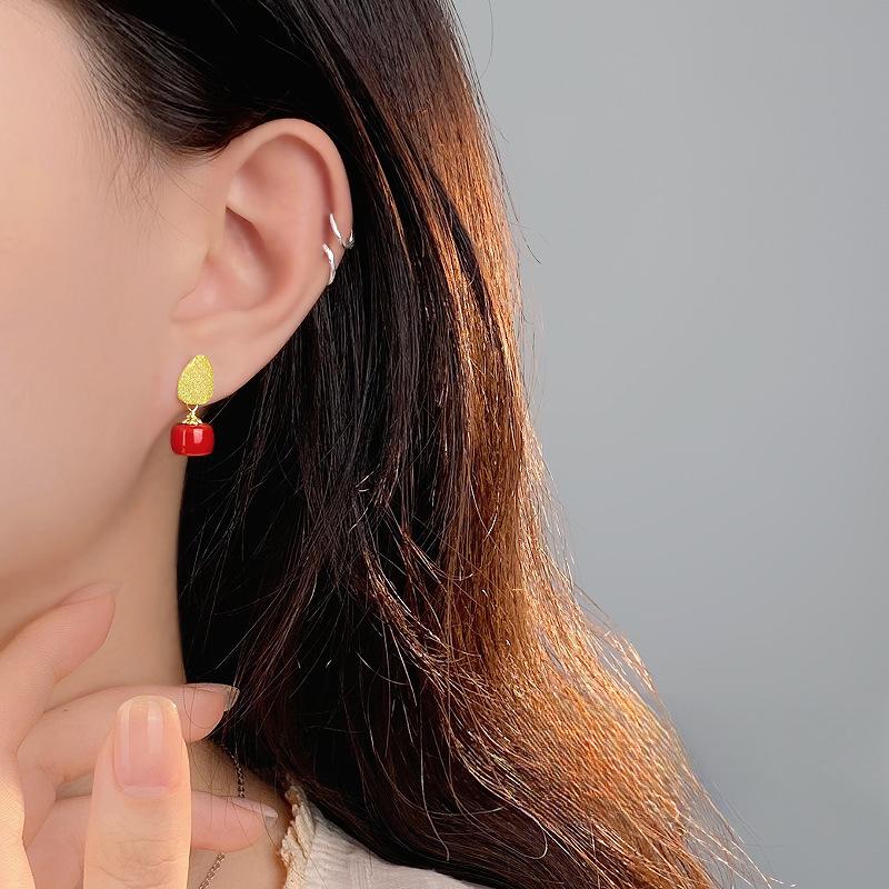 Chinese Style Brushed Red Round Bead Earrings for Women with Versatile White High-end Earrings