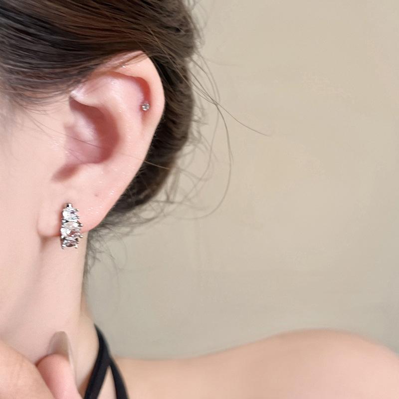 Niche Design Paved Zirconia Ear Cuff for Women - 2025 Trendy High-End Simple Sweet Earring