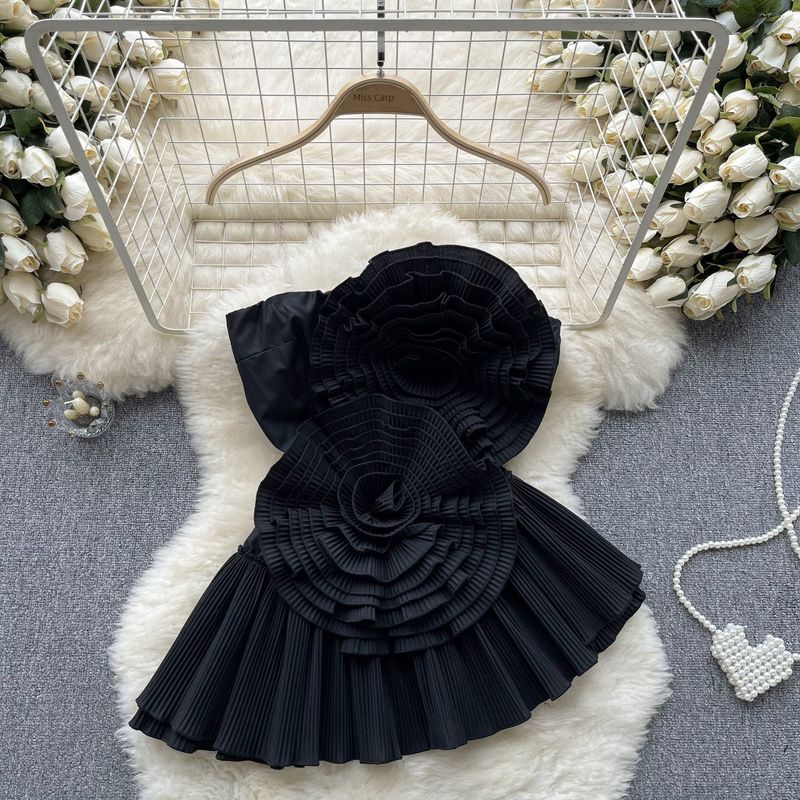 

Niche Heavy-Duty Slim-Fit Ruffle Tube Top Black All yards