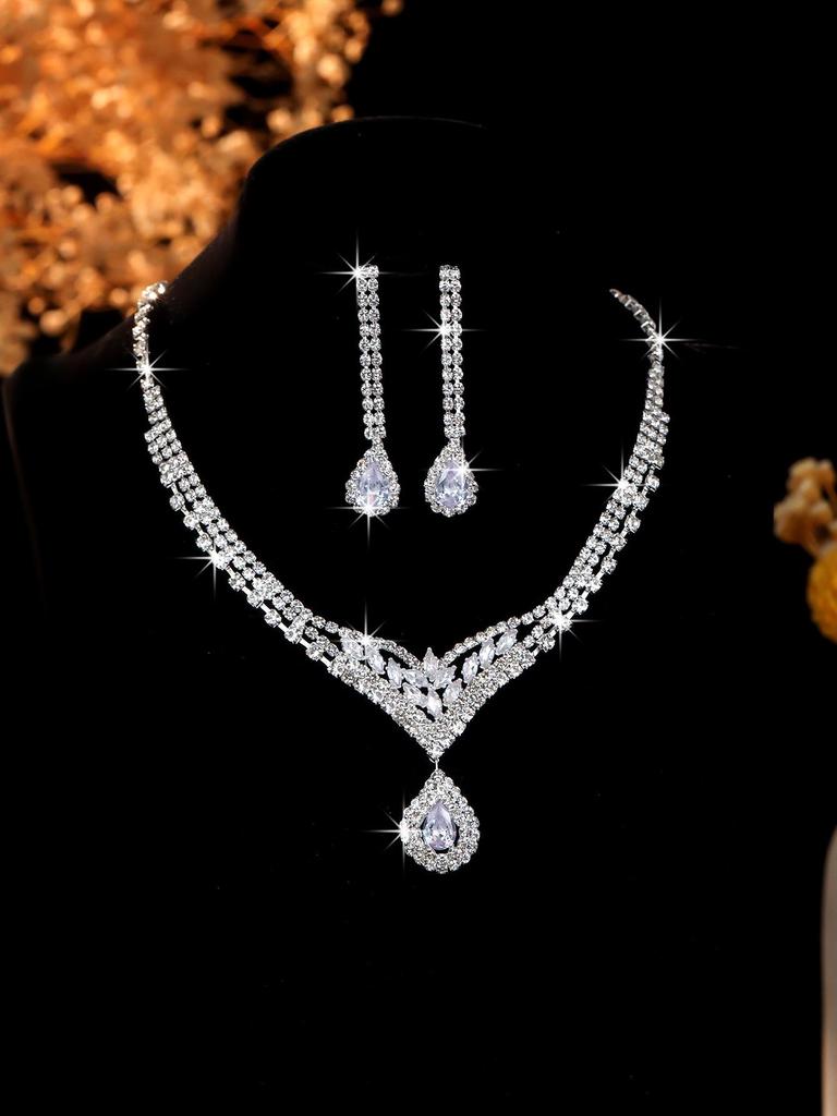 Elegant Bridal Zirconia Necklace & Earrings Set - Light Luxury Design.