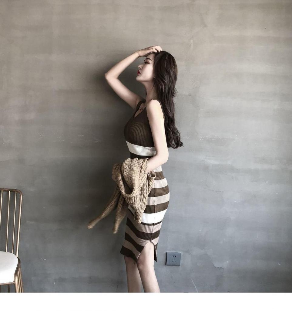 2025 Autumn/Winter Korean Retro Hyuna Two-Piece: V-Neck Sweater + Striped Skirt Dress